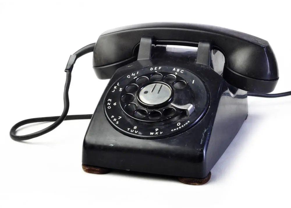 A Brief History Of The Telephone: From Answering Machines To FaceTime